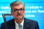 Marco Buzzi já recebeu R$ 300 mil desde seu afastamento do STJ