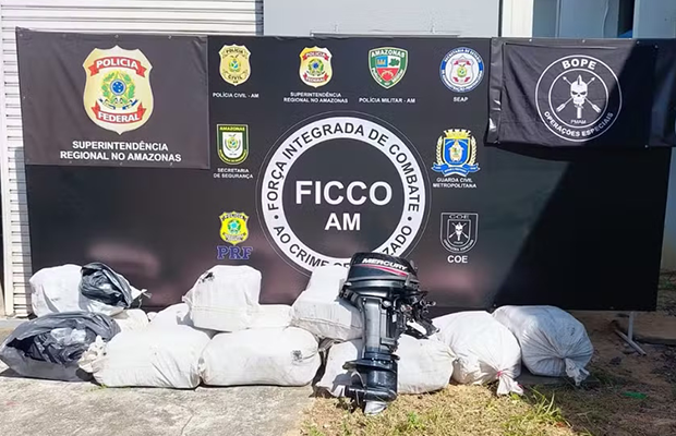 Meia tonelada de drogas é apreendida em operação no Rio Negro; cinco pessoas foram presas