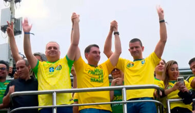Michelle Bolsonaro e  Silas Malafaia não compareceram ao lançamento da campanha de  Flávio Bolsonaro no RJ