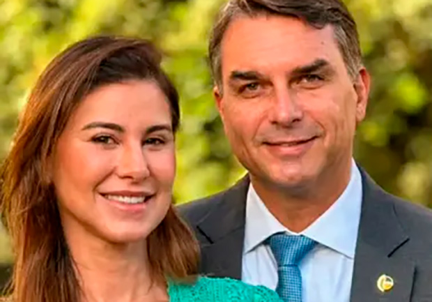Moraes autoriza Jair Bolsonaro a ir ao dentista, mas veta atendimento na clínica da esposa de Flávio