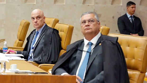 Moraes e Dino determinam a juízes devolução imediata de penduricalhos