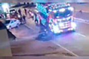 Motociclista morre após ser atropelado por "Carreta da Alegria" em RO