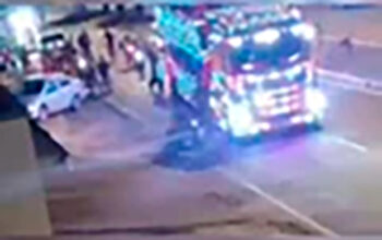 Motociclista morre após ser atropelado por "Carreta da Alegria" em RO