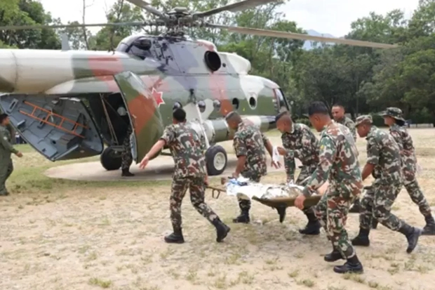 Número de mortos no Nepal após deslizamentos e enchentes sobe para 675