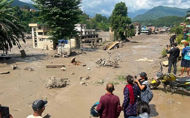 Número de mortos por enchente no Nepal e no Tibete sobe para 543