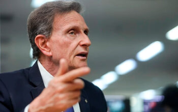 Nunes Marques desempata, e TSE libera candidatura de Crivella ao Senado