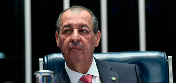 Omar Aziz defende fim da escala 6×1 e rebate resistência de empresários