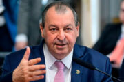 Omar Aziz será o relator  na CCJ do Senado da PEC que acaba com a escala 6x1