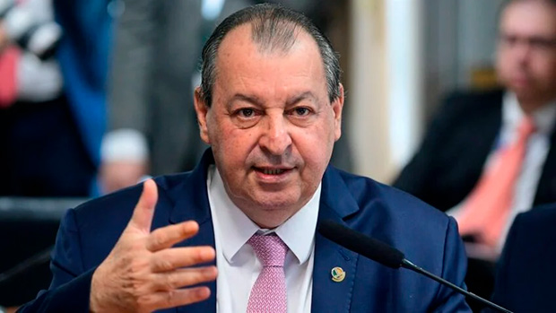 Omar Aziz será o relator  na CCJ do Senado da PEC que acaba com a escala 6x1