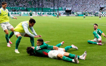 Palmeiras goleia Vasco e abre vantagem na liderança do Brasileirão