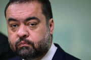 PF cumpre mandados contra Cláudio Castro na segunda fase da Operação Sem Refino