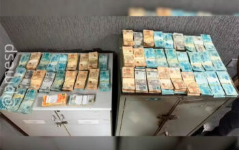 PM apreende quase R$ 500 mil dentro de caixa de chocolates durante uma blitz na Avenida Caetano Zamataro, em Guarulhos