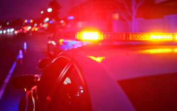 Homem agride e estupra companheira com ajuda do filho no Ceará