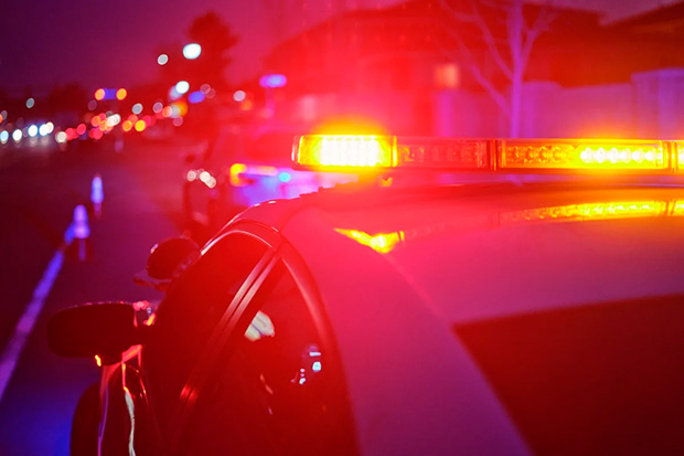 Homem agride e estupra companheira com ajuda do filho no Ceará
