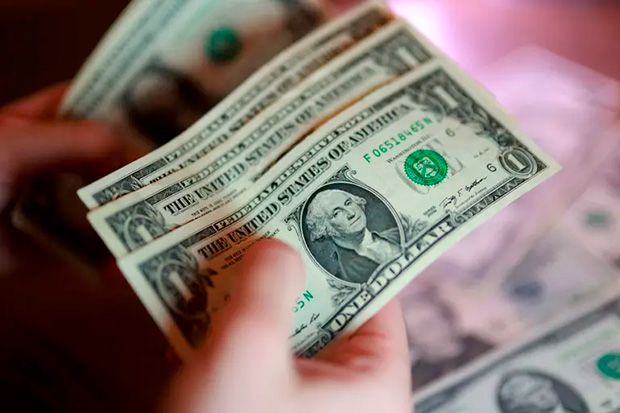 Dólar fecha em alta a R$ 5,17 após inflação dos EUA