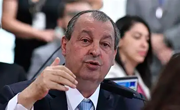 DMP/Rede Tiradentes de Rádio e Televisão: Omar Aziz lidera disputa eleitoral para o governo do Amazonas com 33,7%