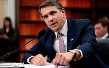 Senado dos EUA confirma ex-advogado de Trump para comando do Departamento de Justiça