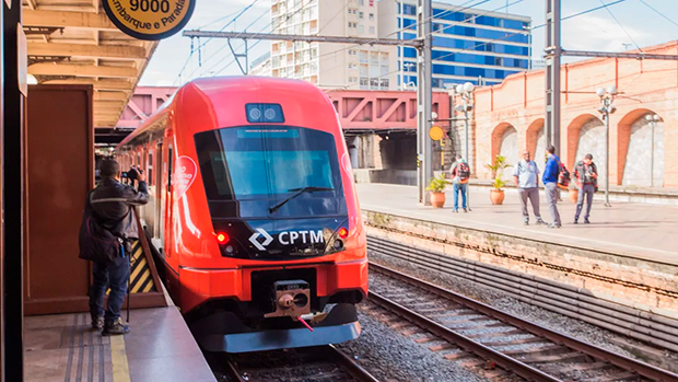 Trabalhadores ferroviários discutem paralisação em três linhas da CPTM