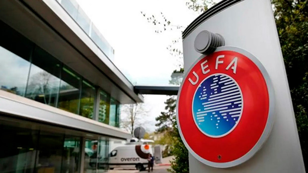 UEFA diz ter perdido confiança em Infantino enquanto FIFA enfrenta cobranças por transparência