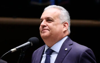 Vice de Flávio Bolsonaro, Alfredo Gaspar é investigado por estupro de vulnerável