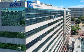 AGU prepara uma reação jurídica contra a decisão de André Mendonça que afastou diretor da PF