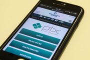 Banco Centrais do Brasil e da Europa avaliam interligar Pix com Tips