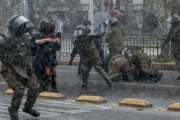 Chile: governo de extrema direita detém quase 300 em atos por vítimas de Pinochet