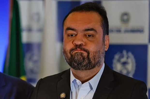 Cláudio Castro recebeu caviar como pagamento de empresa laranja, diz PF