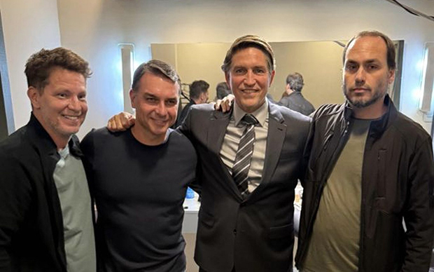 Coaf diz que Vorcaro repassou mais a “Dark Horse” do que Flávio Bolsonaro afirmou
