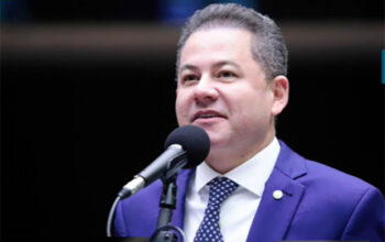 Deputado do PL comercializava “influência” no STF, STJ e TSE, aponta Polícia Federal