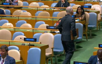 EUA abandona plenário da ONU durante discurso do presidente iraniano