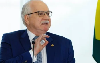 Fachin derruba decisão de Mendonça e mantém Andrei Rodrigues no comando da PF