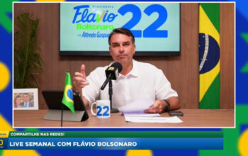 Flávio Bolsonaro anuncia recrutamento de fiscais e volta a atacar urnas eletrônicas