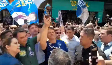 Flávio Bolsonaro e Tarcísio fazem demagogia com imagem de Nossa Senhora  de Aparecida