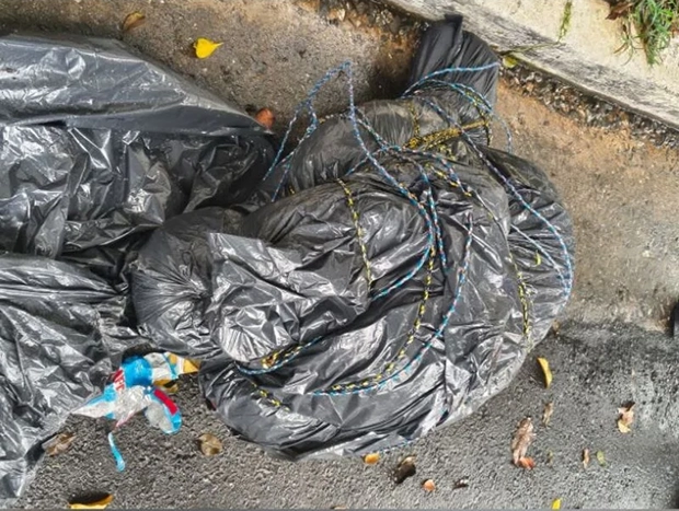 Garis encontram corpo em saco de lixo na zona sul de São Paulo.