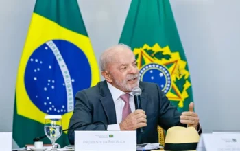 Lula acusa aliados de Flávio Bolsonaro de tentar barrar fim da escala 6×1: “O Brasil testemunhou quem é quem”