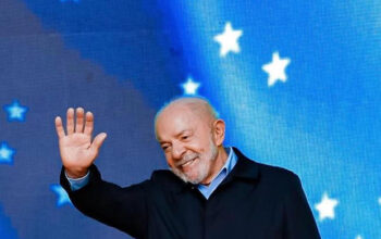 Lula assina portaria que autoriza 19 institutos federais em 12 estados