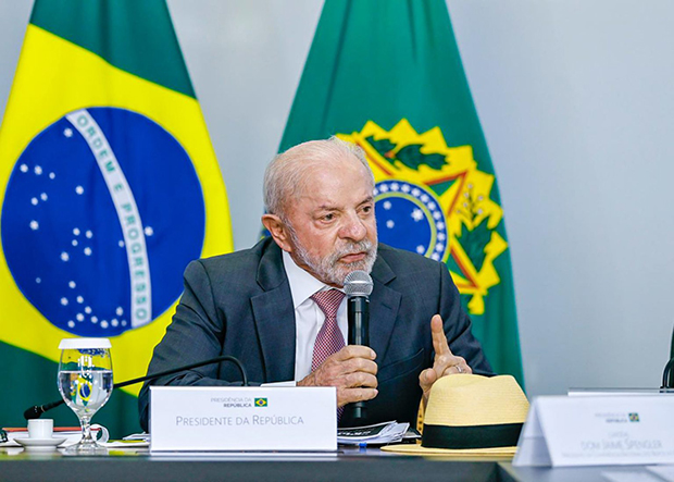 Lula chama Master de “maior roubo da história” e cobra investigação “sem blindagem”