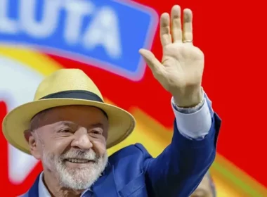 Lula comemorou avanço no Senado da PEC que prevê o fim da escala de trabalho 6×1: “Vitória importante”