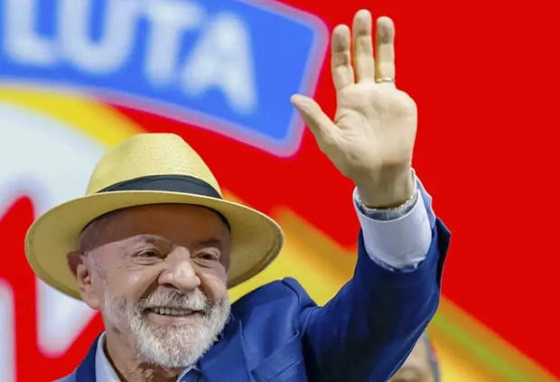 Lula comemorou avanço no Senado da PEC que prevê o fim da escala de trabalho 6×1: “Vitória importante”