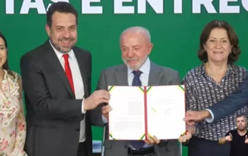 Lula sanciona Move Brasil, que amplia crédito para motoristas e entregadores de aplicativos