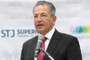 Ministro Mauro Campbell cria selo que favorece empresa ligada à família