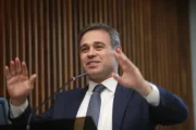Notas apresentadas por Mendonça constam como “sem pagamento” no sistema da Fazenda de SP