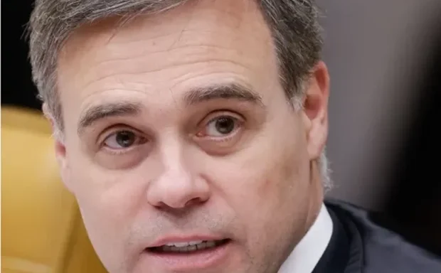 PGR cobra explicação de Mendonça sobre pagamentos de Vorcaro