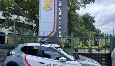 Polícia de SP deixou folga para cabo USB em lacres de celulares de “Dark Horse”
