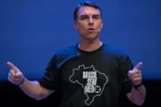 Polymarket paga perfis para promover chances de Flávio Bolsonaro na eleição