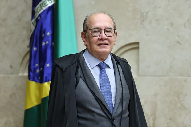 "Quem é o vazador-geral da República?", questiona Gilmar em sessão do STF