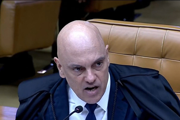 Moraes detona Mendonça: “Quem tem medo da PF? Quem chamou a PF e exigiu que colocasse um colega na colaboração premiada?”
