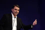 “Rachadinha”: Justiça veta candidato citado em relatório de Flávio Bolsonaro