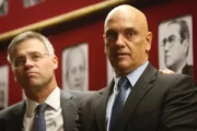 Mendonça libera para plenário caso de mensagens entre Moraes e Vorcaro